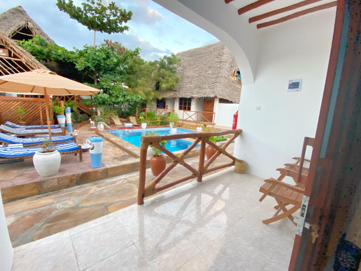 Utulivu Bungalow Nungwi Exterior foto
